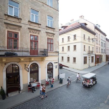 Apartment On Virmenska 3, With 2 Separate Bedrooms Lviv Exterior photo