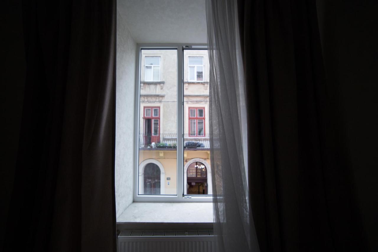Apartment On Virmenska 3, With 2 Separate Bedrooms Lviv Exterior photo